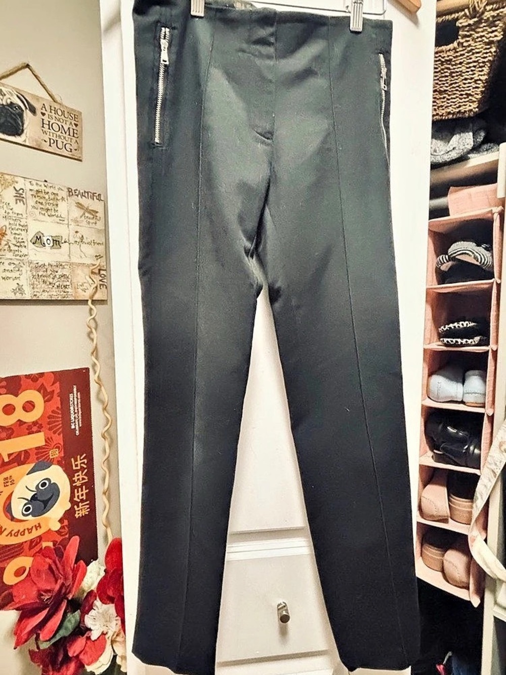 Zara Straight Leg Pants in Black Size Medium